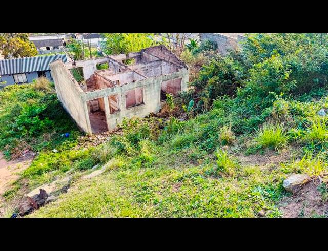 LAND FOR SALE IN UMLAZI